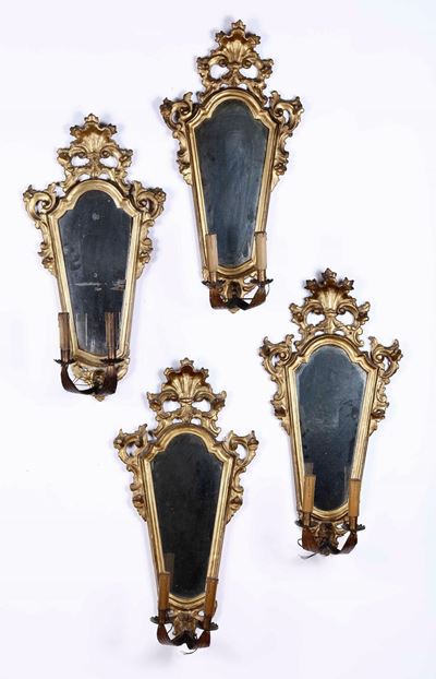 Quattro Appliques a Due Luci in Legno Intagliato e Dorato, XVIII-XIX Secolo