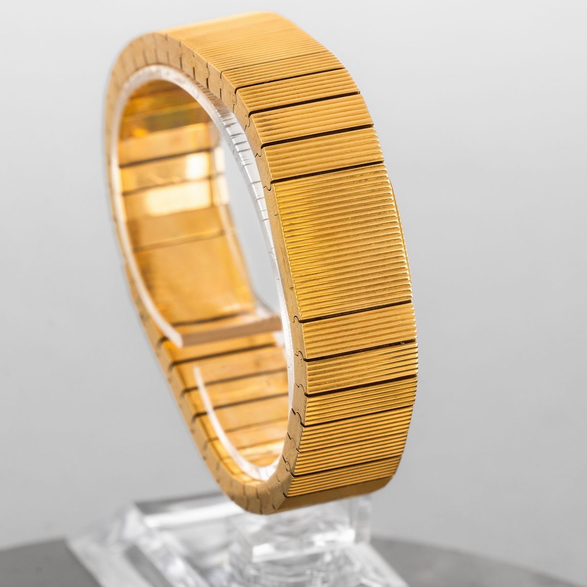 Gubelin - Montre a Secret in Oro Giallo 18k con Apertura Laterale a Pressione Nascosta, Quadrante...