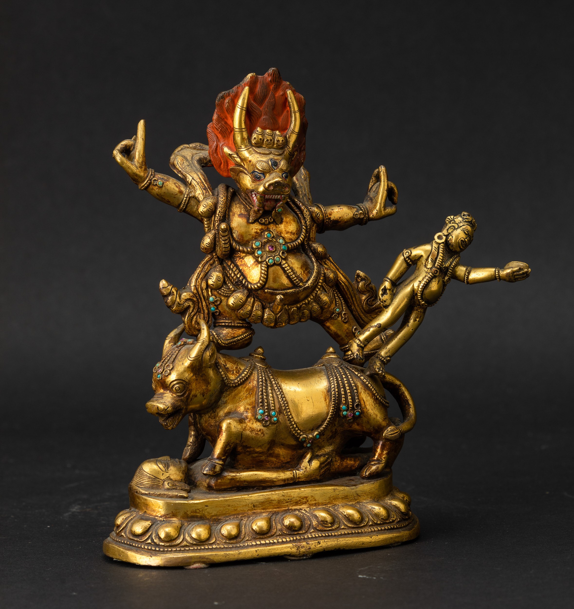 Figura di Yama Lord Of Hell in Bronzo Dorato con Tracce di Policromia e Innesti di Pietre Dure, C...