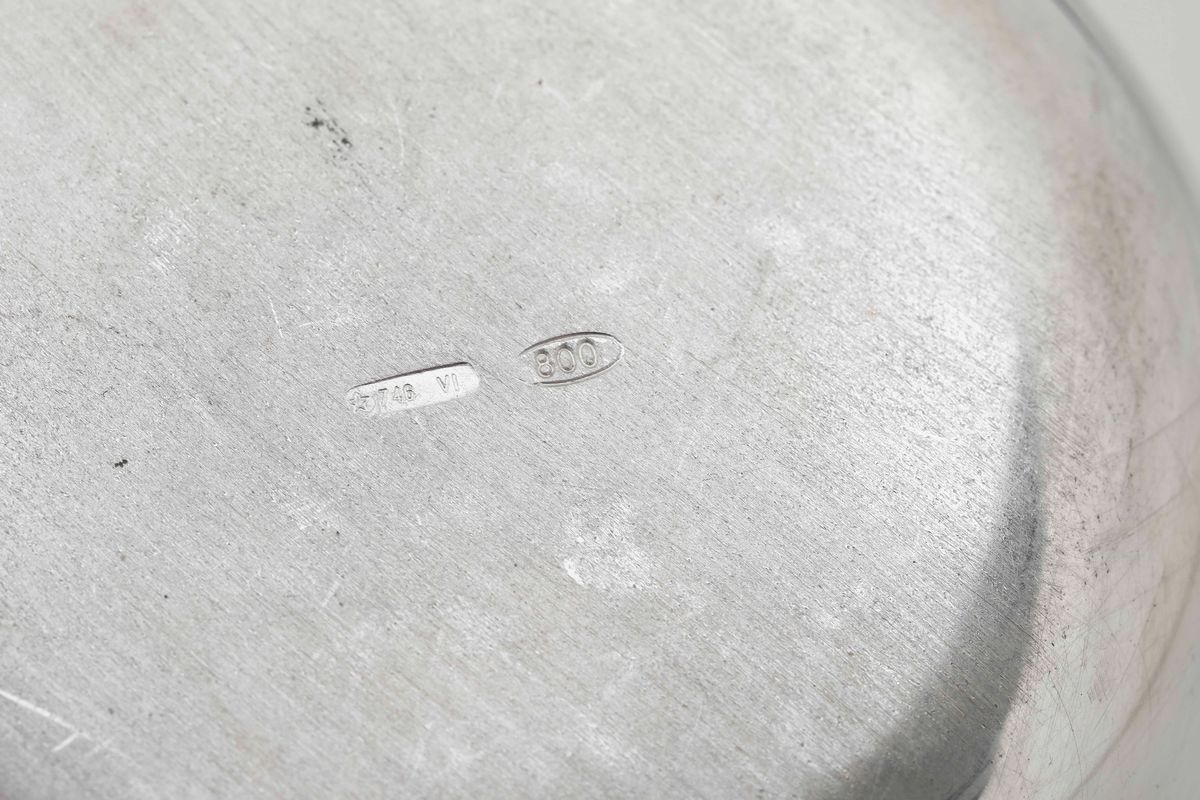 Sei Bicchieri in Argento Fuso, Sbalzato, Inciso e Cesellato. Argenteria Veneta del XX-XXI Secolo