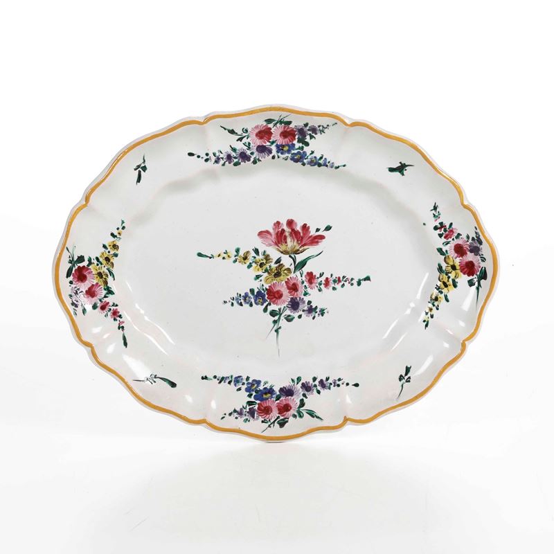 Piatto ovale Faenza, Manifattura Ferniani, fine del XVIII secolo  - Auction Ceramics - Cambi Casa d'Aste