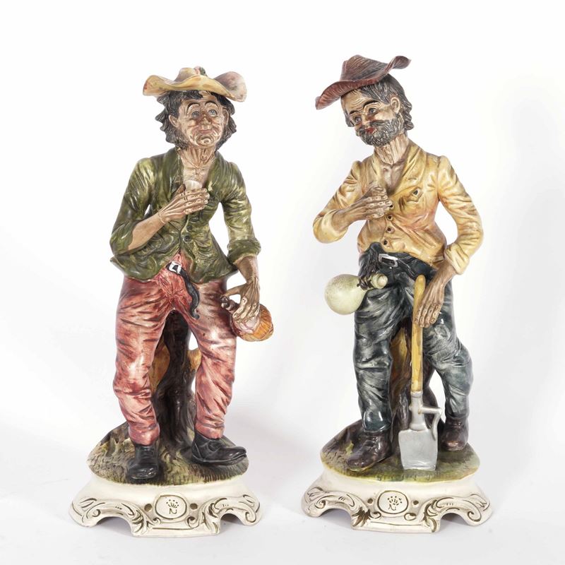Coppia di figure. Napoli, Capodimonte, XX secolo.  - Auction Ceramics - Cambi Casa d'Aste