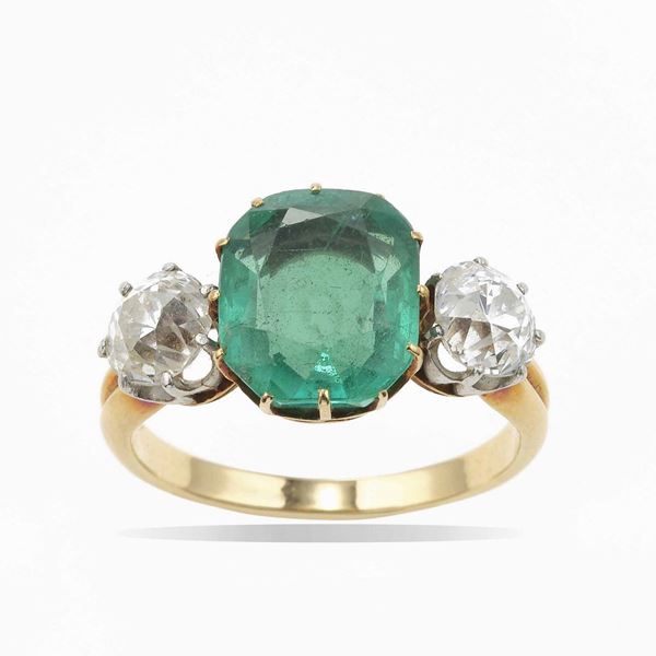 Anello con smeraldo Colombia di ct 2.90 circa e diamanti di vecchio taglio