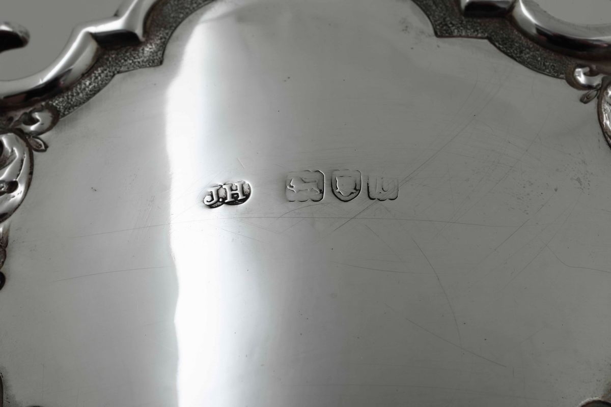 Bowl in Argento Sterling Fuso, Sbalzato e Cesellato Inghilterra, Marchio della Città di Londra pe...