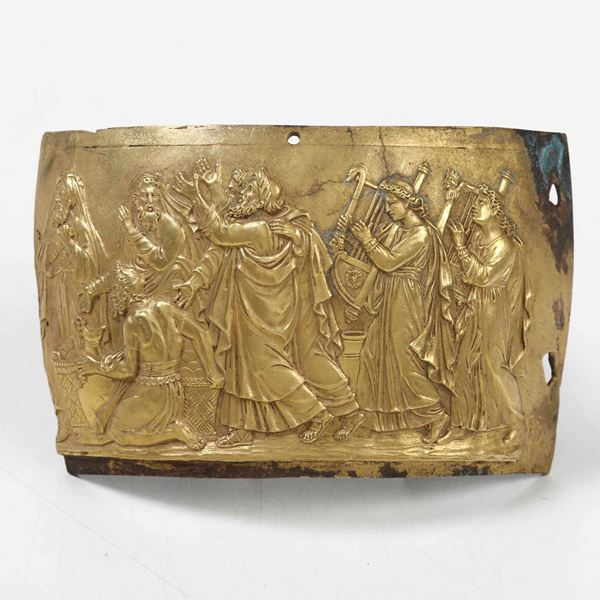 Frammento semicircolare in bronzo dorato a fuoco. Scena mitologica. Periodo neoclassico, inizi XIX secolo