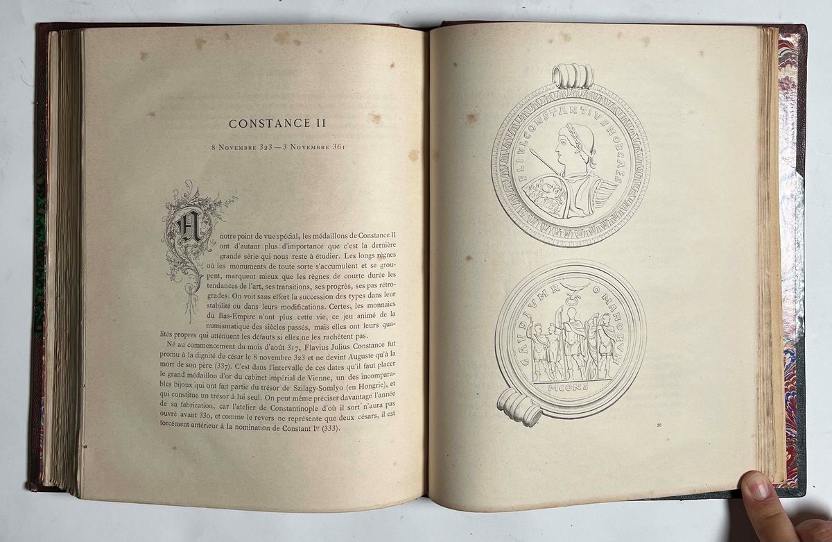 Froehner W. Les Médaillons De L'empire Romain Depuis le Rain D'auguste Jusqu'a Priscus Attale.