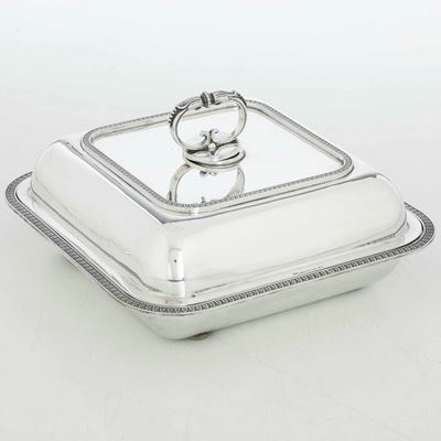 Legumiera in Argento Fuso e Sagomato. Argenteria Italiana del XX-XXI Secolo