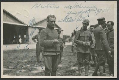 1918, Cartolina Fotografica di un Gruppo di Aviatori, con al Centro il Capitano Aviatore Natale P...