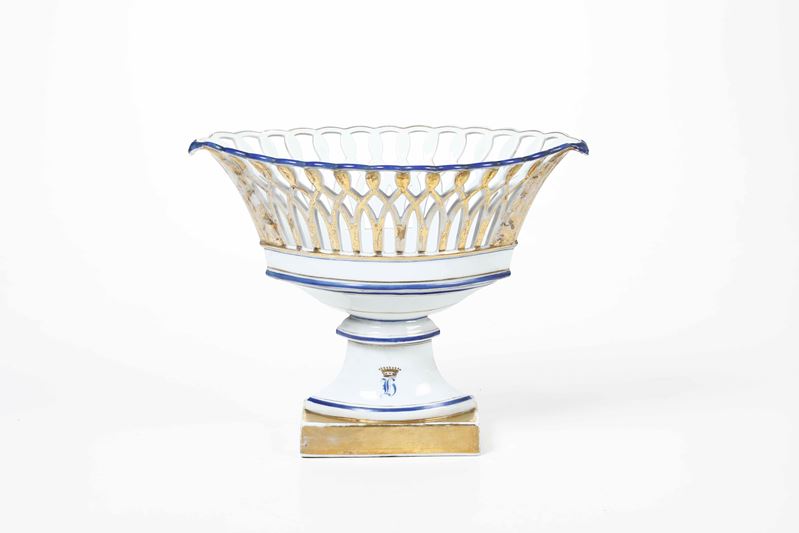 Cestino centrotavola XIX secolo  - Asta Ceramiche - Cambi Casa d'Aste