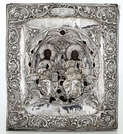 Icona Raffigurante la Trinità a Tempera su Tavola. Riza in Argento Fuso, Sbalzato e Traforato. Mo...