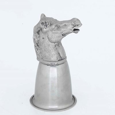 Bicchiere in Metallo con Testa di Cavallo a Firma Gucci. Italia XX Secolo