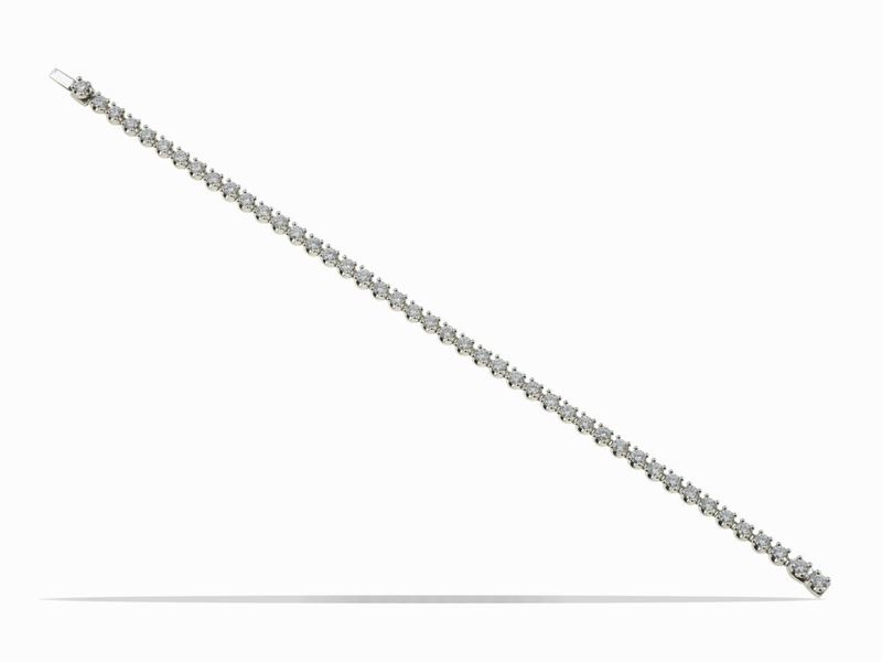 Brilliant-cut diamond line bracelet. Signed Bulgari. Fitted case  - Auction Fine Jewels - Cambi Casa d'Aste
