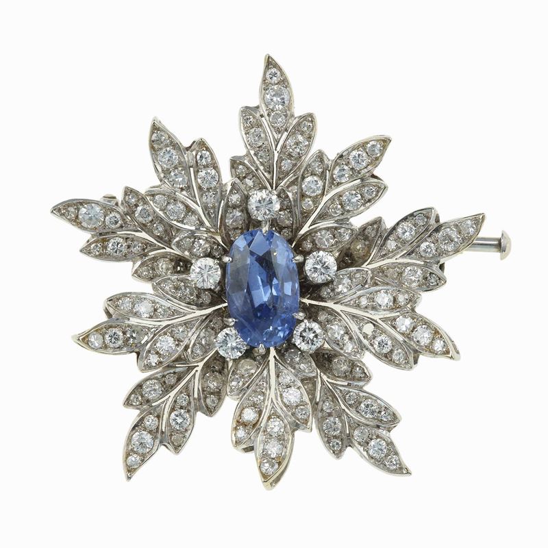 Spilla “fiore” con diamanti e zaffiro Sri Lanka  - Asta Fine Jewels - Cambi Casa d'Aste