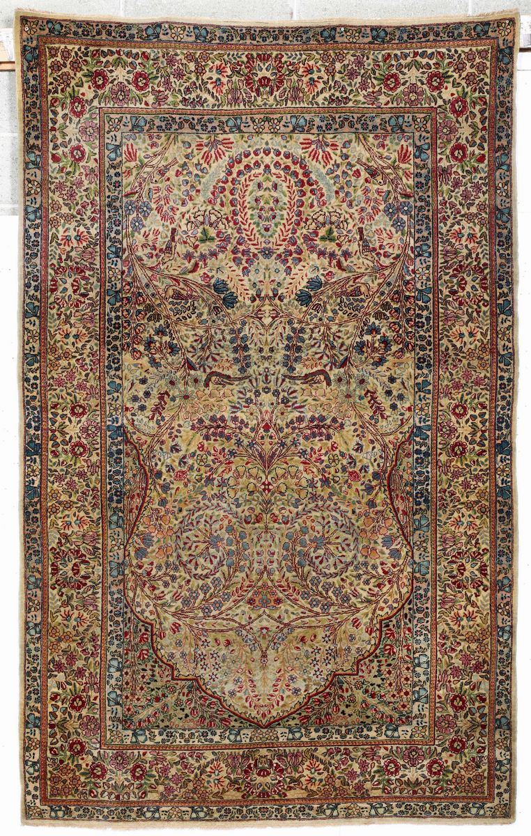 Tappeto Kirman laver, Persia fine XIX inizio XX secolo  - Auction Carpets - Cambi Casa d'Aste