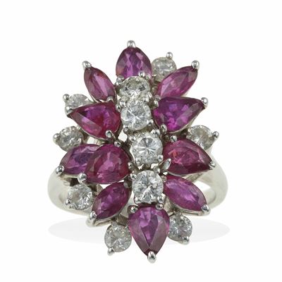 Anello con Rubini e Diamanti