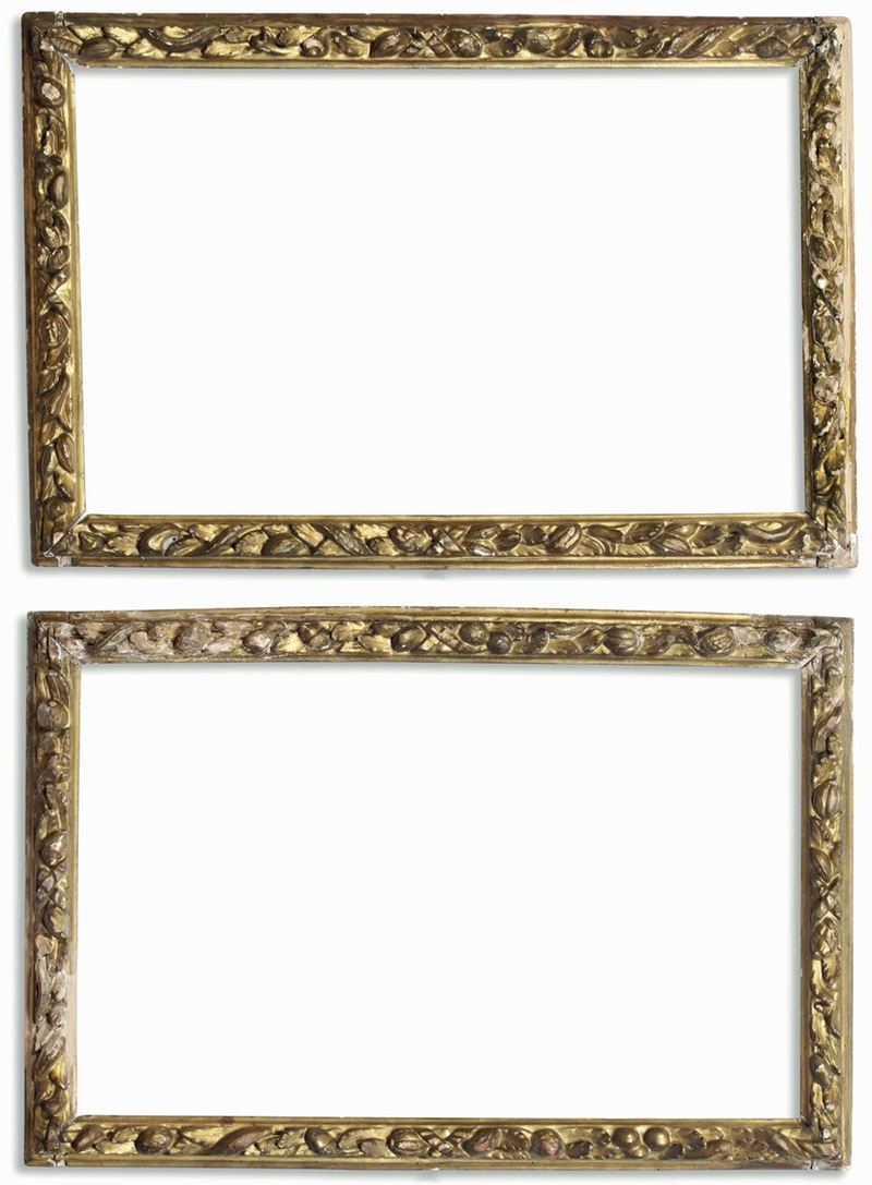 Coppia di cornici in legno intagliato e dorato. Italia centrale XVIII secolo  - Auction Frames - Cambi Casa d'Aste