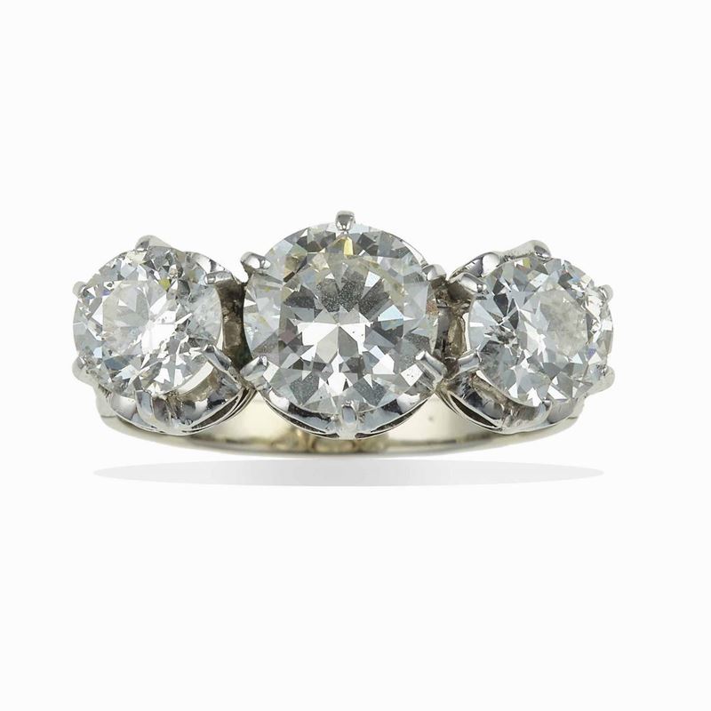 Anello con tre diamanti di vecchio taglio per ct 3.50 circa  - Asta Fine Jewels - Cambi Casa d'Aste