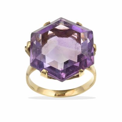 Anello con Ametista Taglio Ottagonale