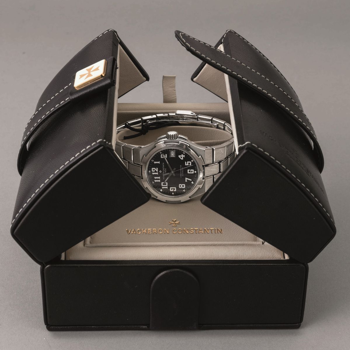 Vacheron & Constantin - Overseas Ref 42042 in Acciaio, Movimento Automatico, Quadrante Nero con N...