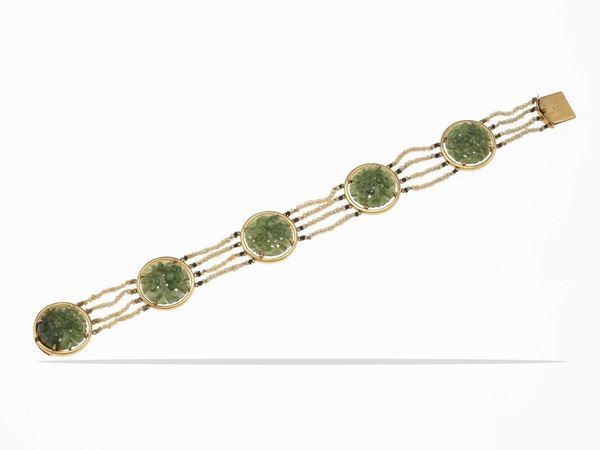 Nephrite and seed pearls bracelet