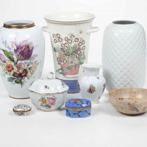 Lotto di diverse porcellane, XX secolo