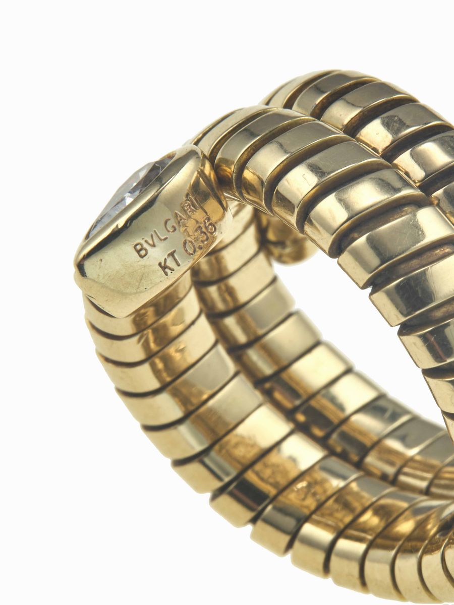 Bulgari. Anello con Diamante Taglio Goccia
