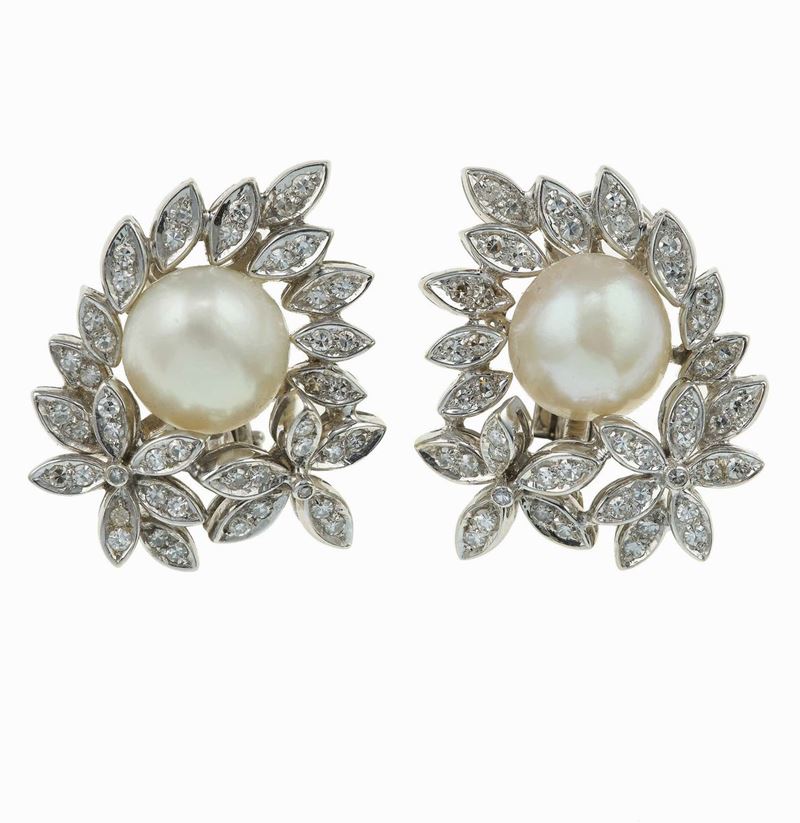 Orecchini con perle coltivate e diamanti  - Asta Fine Jewels - Cambi Casa d'Aste