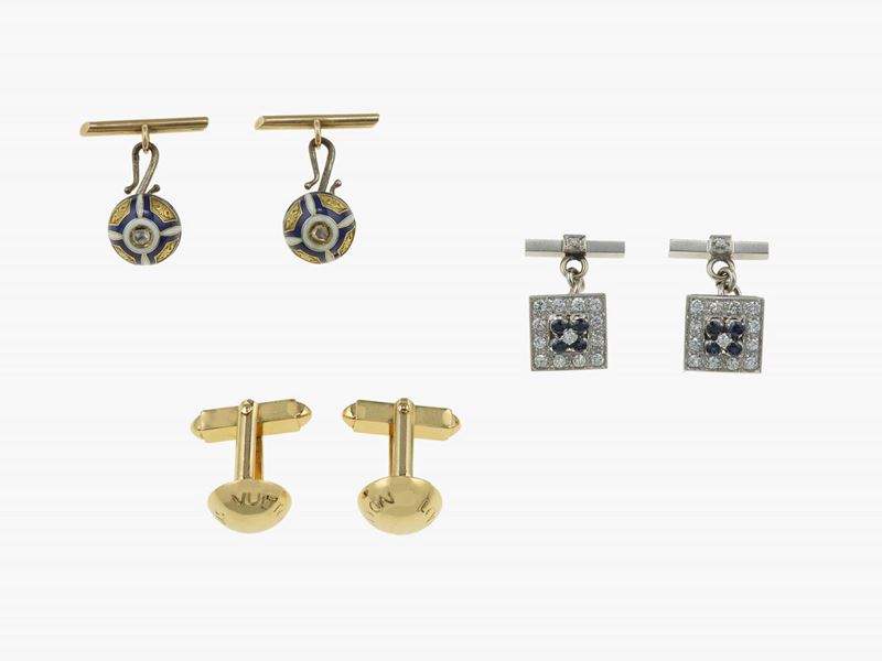 Lotto composto da tre paia di bottoni da polso di cui uno firmato Louis Vuitton  - Asta Fine Jewels - Cambi Casa d'Aste