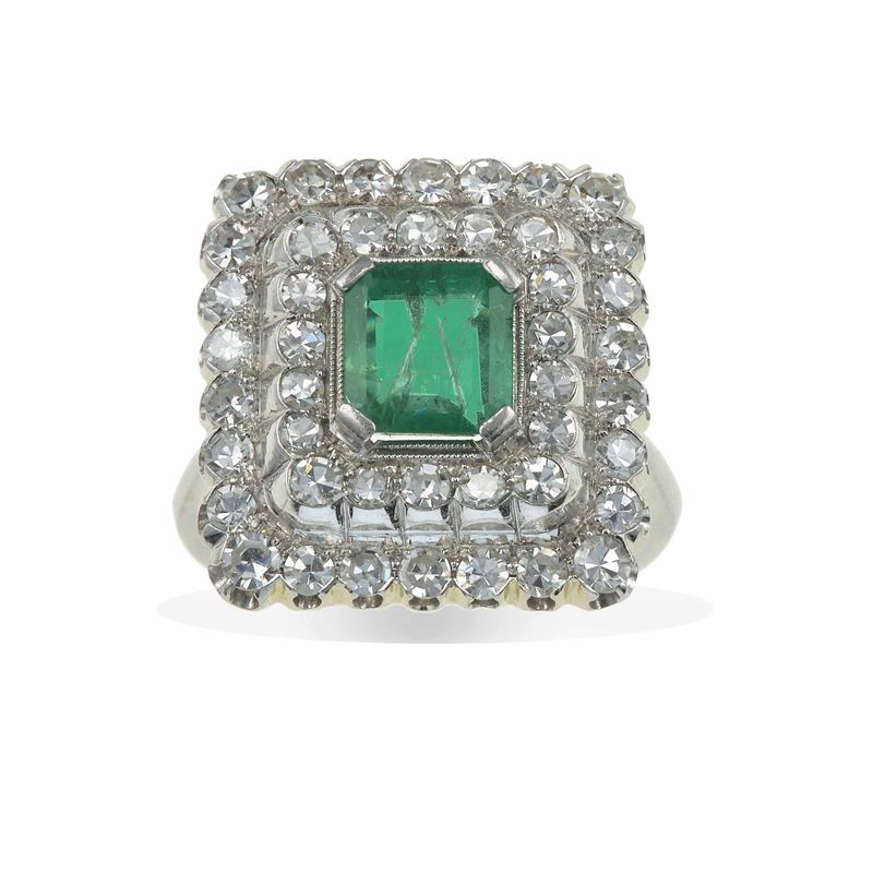 Anello con smeraldo di ct 1.10 circa e diamanti taglio huit-huit a contorno  - Asta Gioielli - Cambi Casa d'Aste