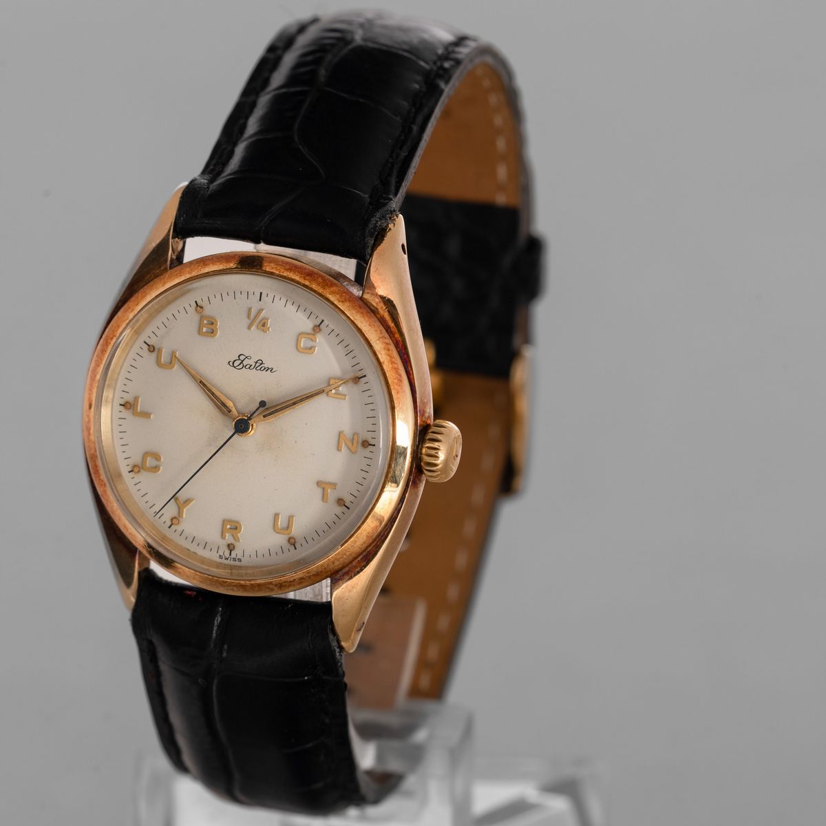 Rolex - Eaton Century Club in Oro Giallo 14k Solo Tempo Secondi Centrali, Quadrante Bianco con Le...