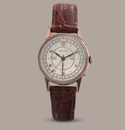 Movado - Triplo Calendario in Acciaio con Lamina D'oro Rosa su Ghiera e Anse, Quadrante Argentè B...