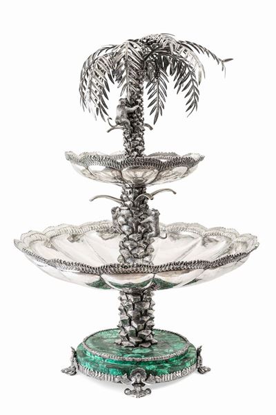 Monumentale Fontana Centrotavola. Argento Fuso, Sbalzato, Cesellato e Base Circolare in Malachite...