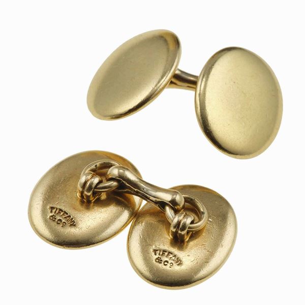 Pair of gold cufflinks. Signed Tiffany & Co.