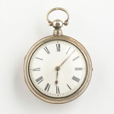 Orologio da Tasca Inglese in Doppia Cassa in Argento, 1850 Circa. Movimento con Scappamento a Ver...