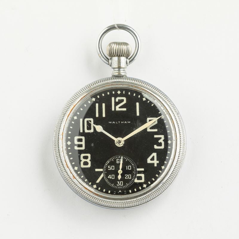 Whaltam orologio da tasca in metallo, 1940 circa. Cassa con apertura a vite, quadrante in metallo smaltato nero con cifre Arabe  - Auction Pocket Watches - Cambi Casa d'Aste