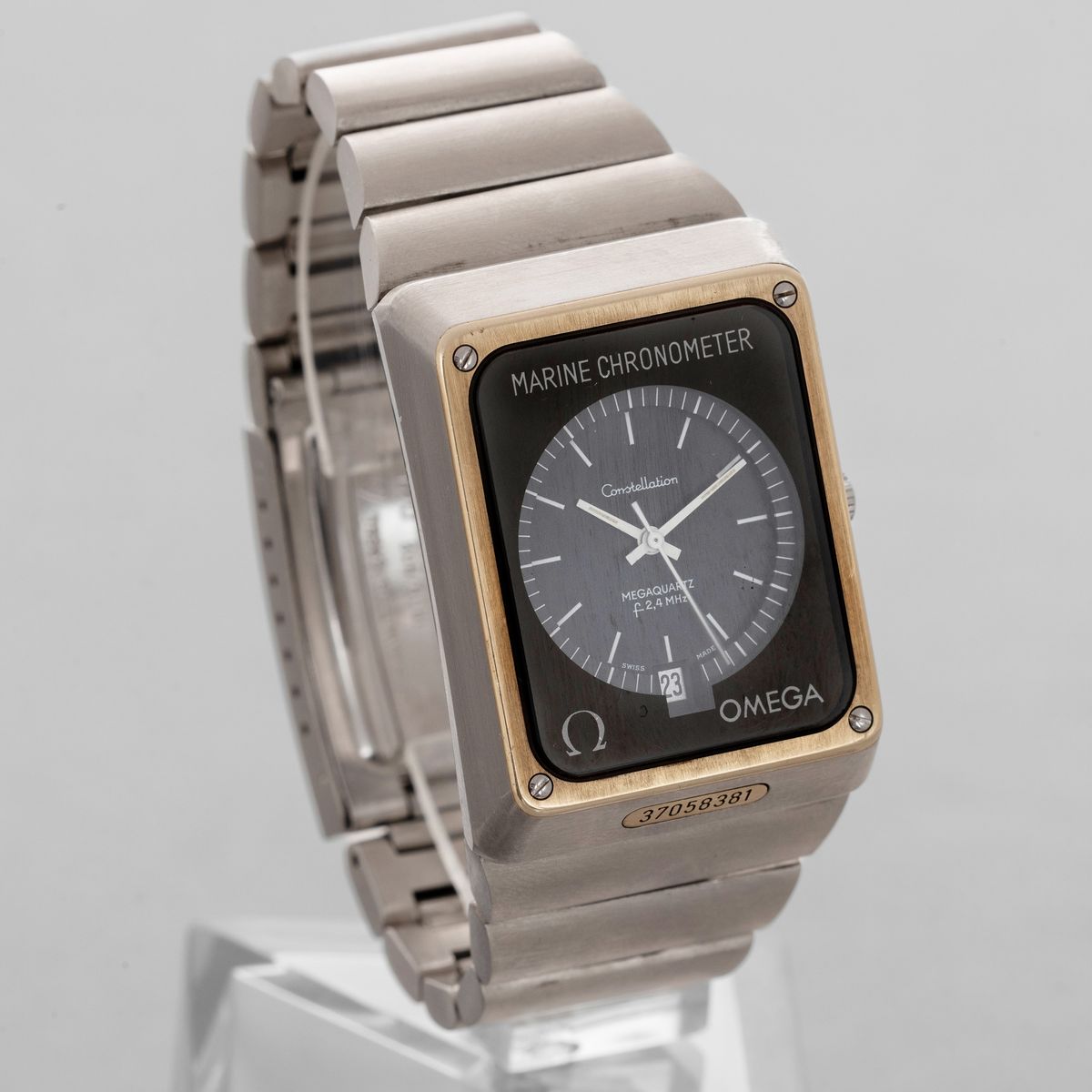 Omega - Marine Chronometer Ref 198.0082 Megaquartz in Acciaio, Quadrante Nero con Datario, Movime...