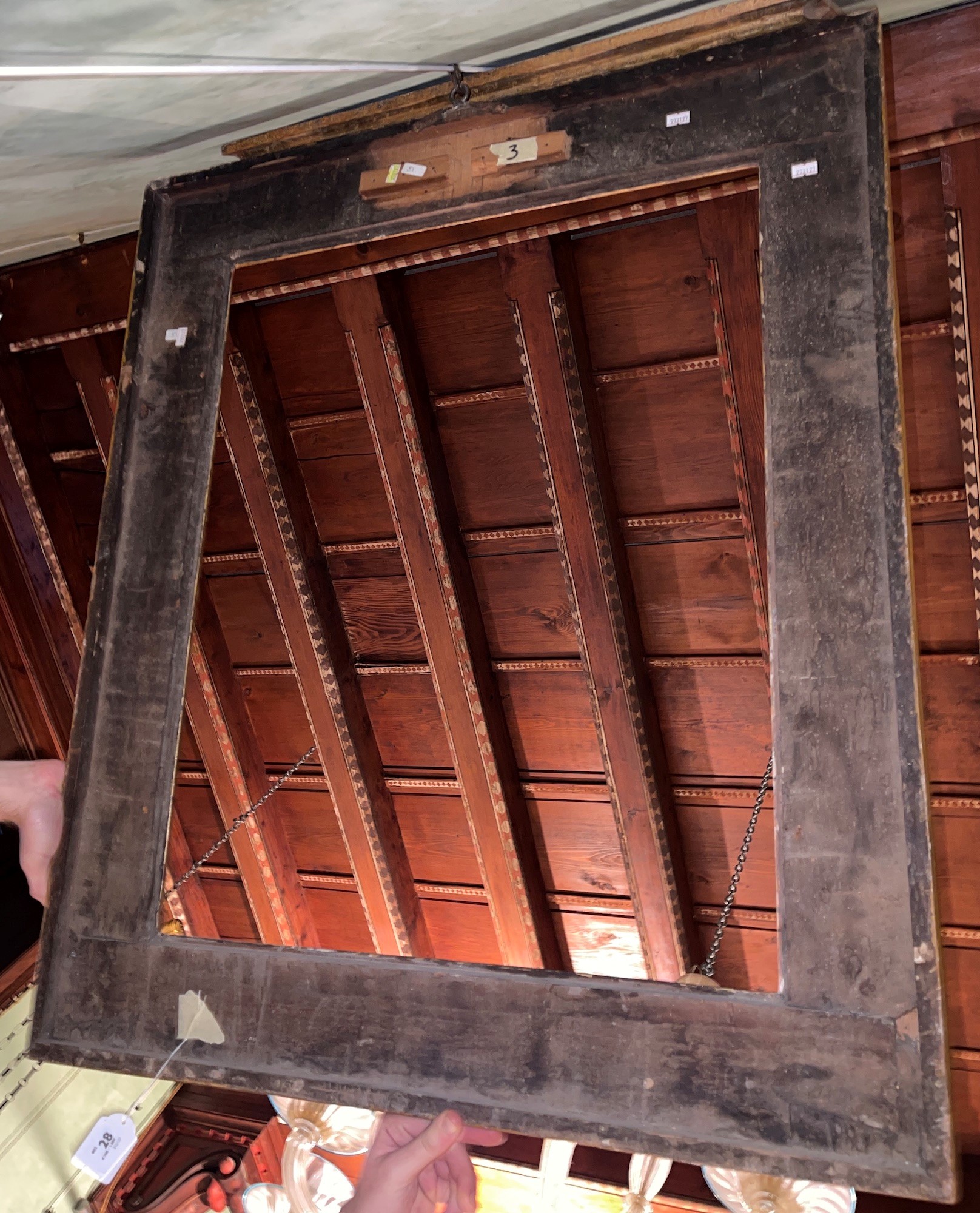 Cornice a Cassetta in Legno Dorato e Bulinato. Emilia XVI Secolo