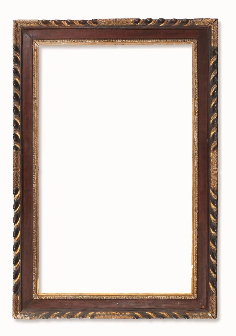 Cornice in legno di noce con intagli dorati, Genova XVII secolo  - Auction Frames - Cambi Casa d'Aste