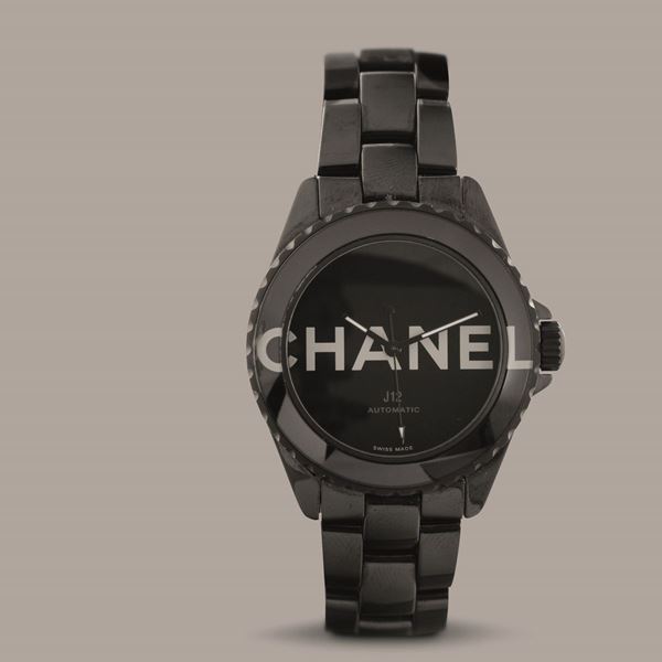 CHANEL - Wanted de Chanel edizione limitata in ceramica nera, con movimento automatico certificazione COSC, quadrante nero e movimento a vista