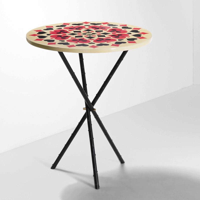 Piero Fornasetti : Tavolino mod. Semi di Carte da Gioco  - Auction Design Lab - Cambi Casa d'Aste