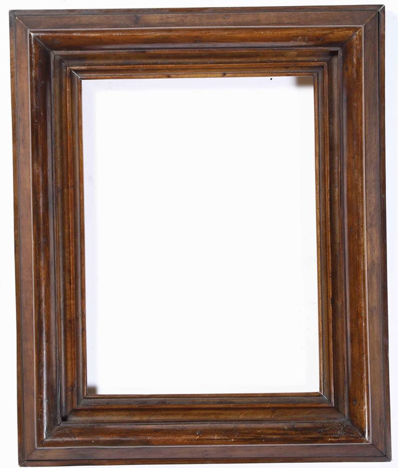 Cornice modanata “Salvator Rosa” in noce. Italia centrale XIX secolo  - Auction Frames - Cambi Casa d'Aste