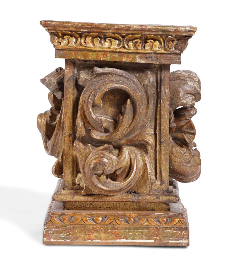 Base in legno intagliato e dorato. XVIII secolo  - Auction Antique April - Cambi Casa d'Aste