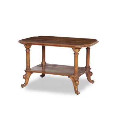 Tavolo Sagomato in Legno Intagliato, XIX Secolo