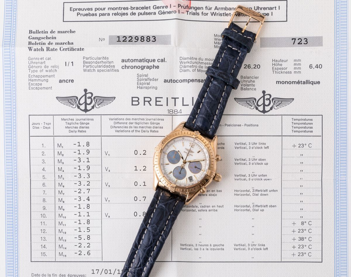 Breitling - Chrono Cockpit in Oro Giallo 18k, Quadrante in Madreperla con Contatori Azzurri, Movi...