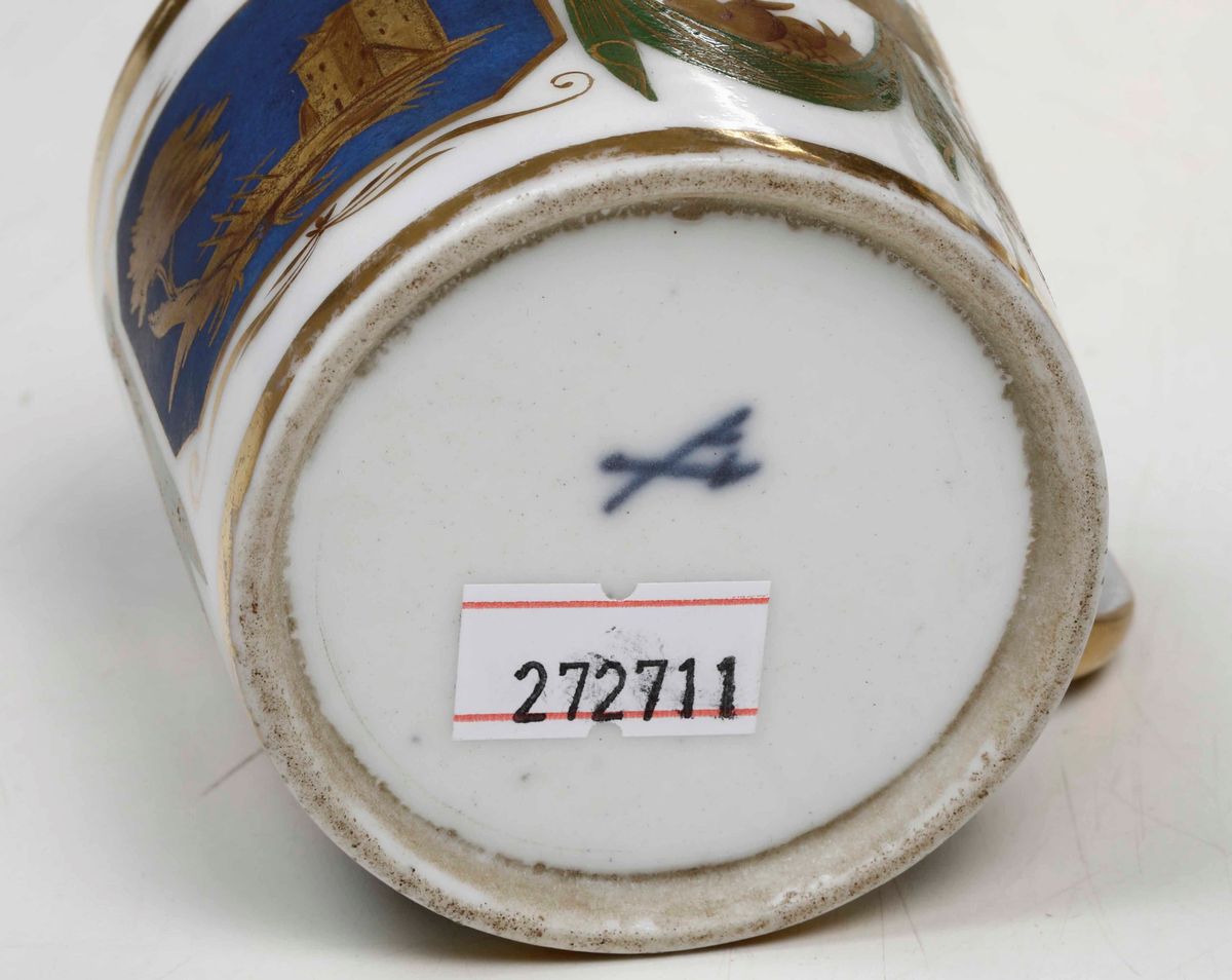 Tazza con Piattinoparigi, la Courtille, Manifattura Locré, 1800 Circa