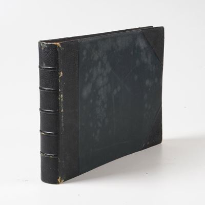 Raccolta di Fotografie All'albumina Album con Vedute di Sorrento, Pompei, Roma, Napoli e Dintorni...