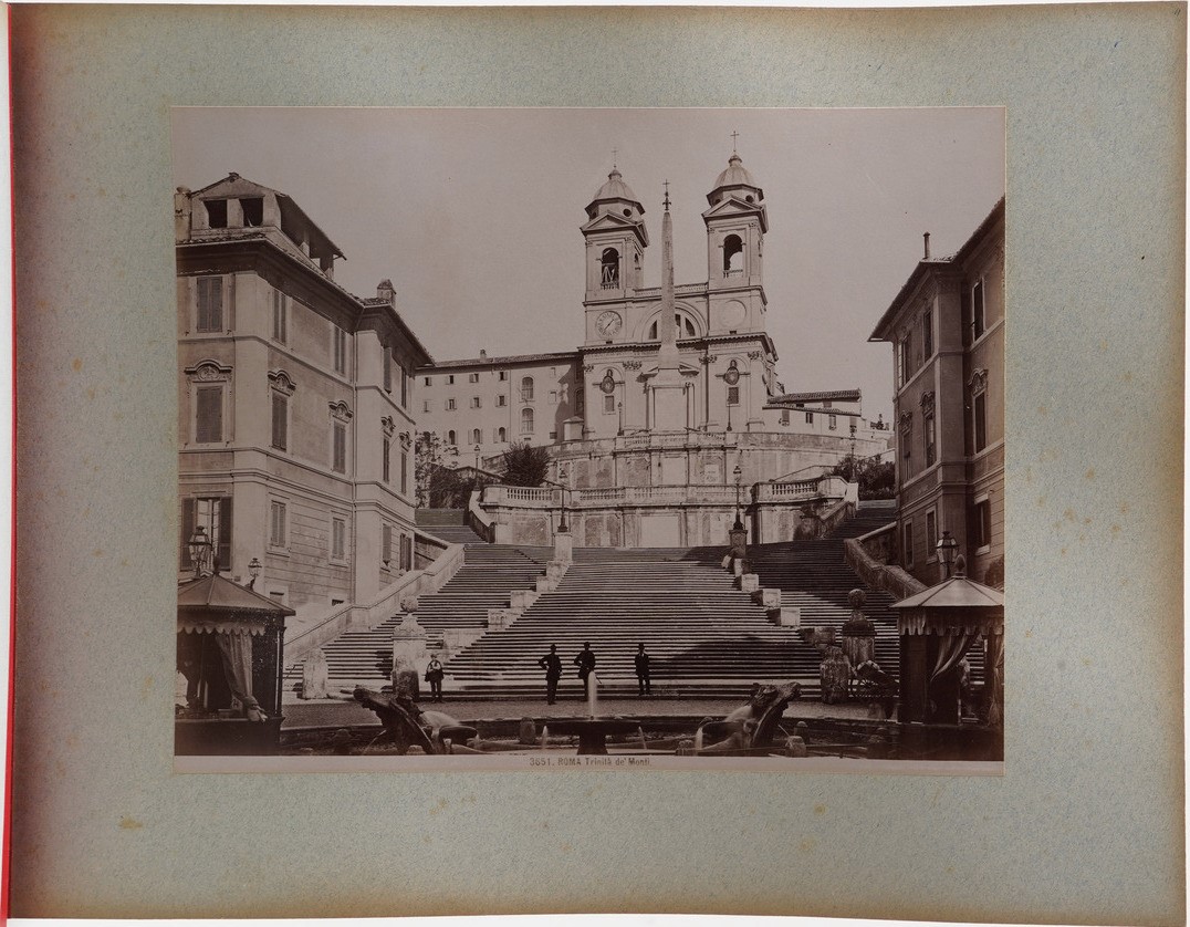 Raccolta di Fotografie All'albumina Album con Vedute di Sorrento, Pompei, Roma, Napoli e Dintorni...