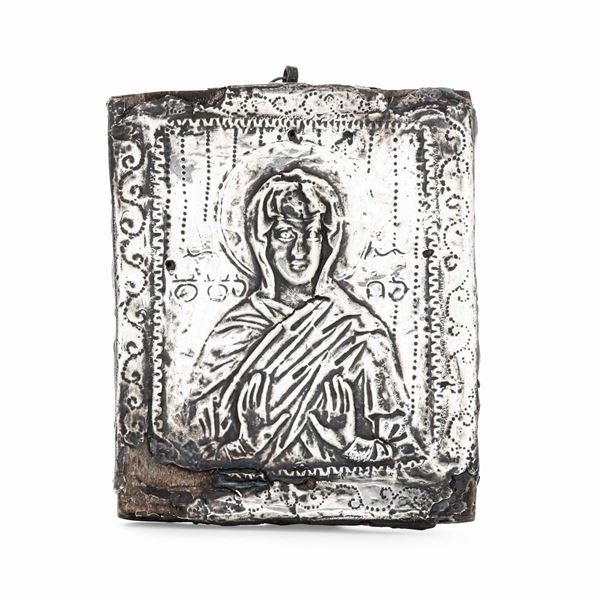 La Vergine Orante. Lamina d’argento sbalzato e cesellato su supporto ligneo. Georgia XI secolo