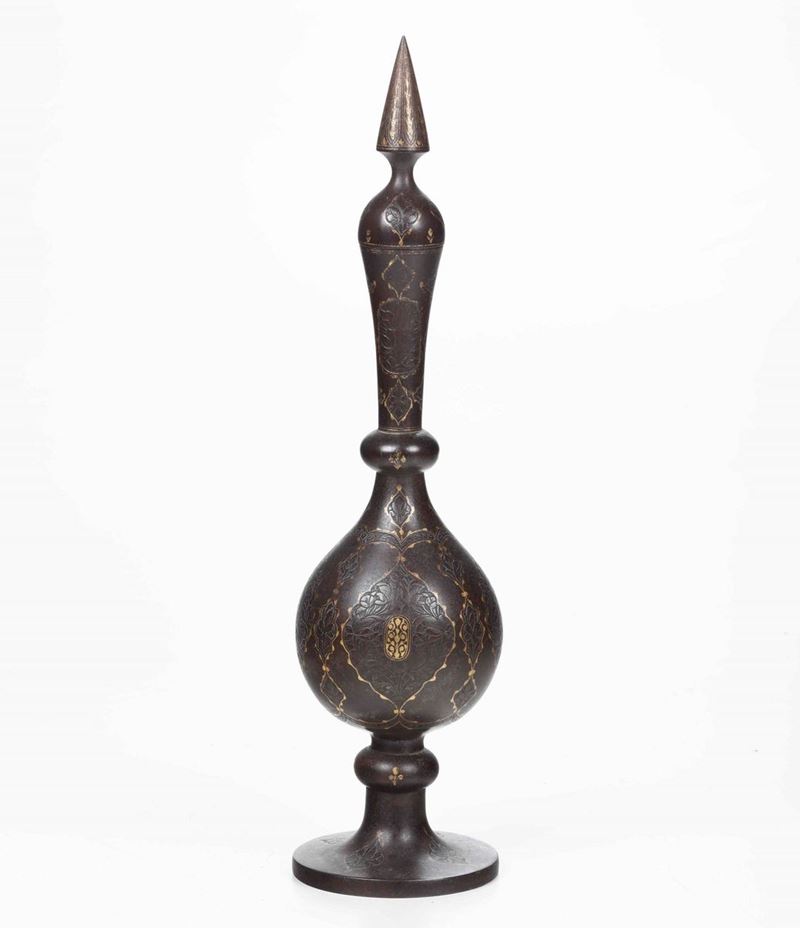 Fiasca in bronzo fuso, cesellato e ageminato. Turchia XIX secolo  - Asta Scultura  [..]