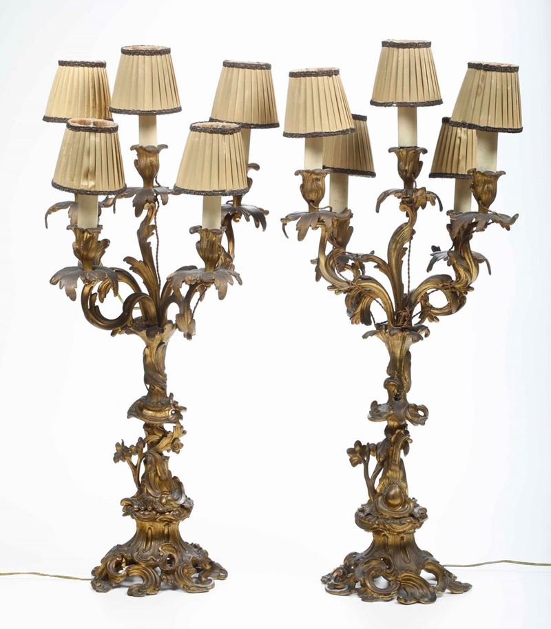 Coppia di candelabri in metallo dorato. XIX secolo  - Auction Antique January -  [..]